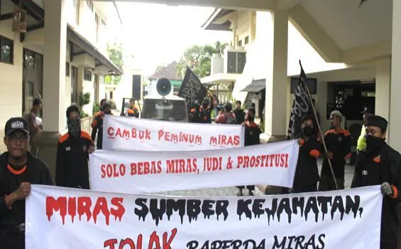 Buat Kamu yang Gemar Minum Bir, Derita Ini Pasti Sudah Kamu Akrabi 27