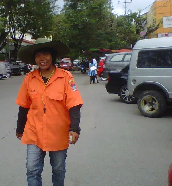 Profesi-Profesi Yang Nggak Akan Kamu Temui di Luar Negeri 15