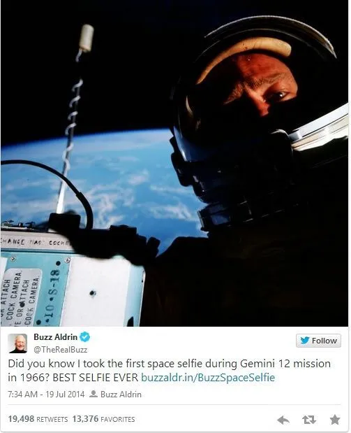 Dari Dunia Lain: Selfie-Selfie Terbaik yang Pernah Diambil di Luar Angkasa 7