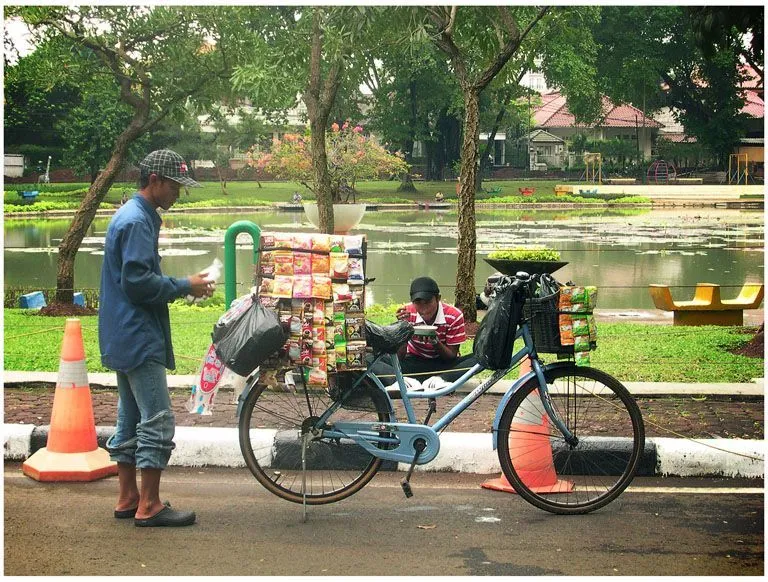 Profesi-Profesi Yang Nggak Akan Kamu Temui di Luar Negeri 20