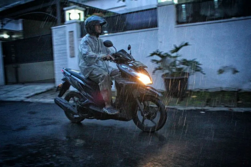 Peraturan Gak Tertulis Di Jalan Raya yang Penting Kamu Tahu 17