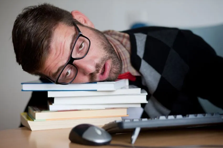 Mau Lebih Sukses di Tempat Kerja? Tidur! 11