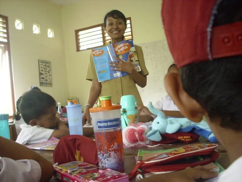 Buat Para Sarjana Sastra, Jangan Galau Memilih Jalan Karirmu Ya... 13