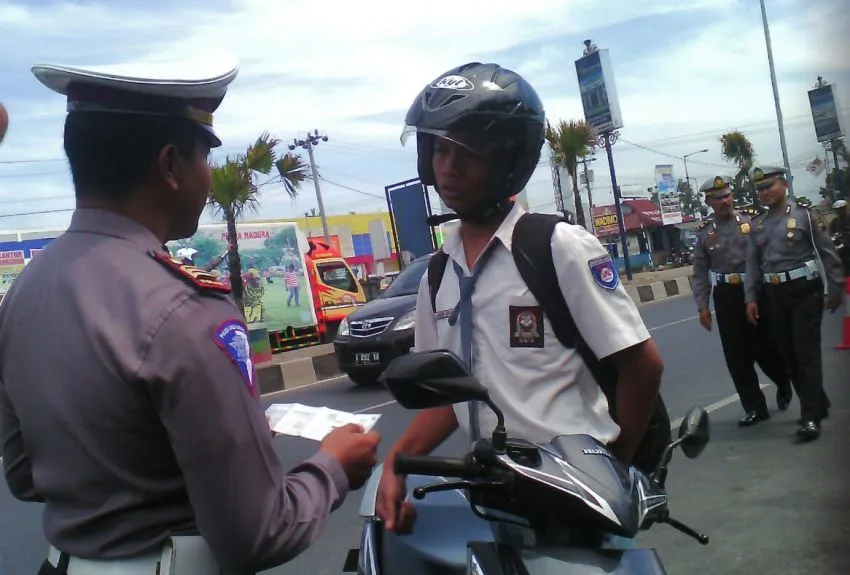 100 Hal Yang Harus Dilakukan Cowok Indonesia Sebelum Mati! 174
