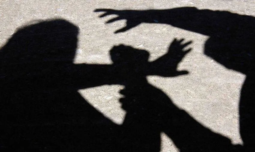 10 Tips Bela Diri Sederhana Buat Cewek Supaya Tetap Aman Saat Sendirian 23