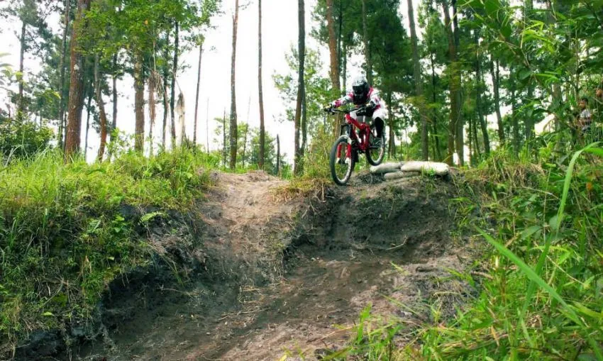 10 Kegiatan Pemacu Adrenalin yang Patut Kamu Cicipi Sebelum Mati 15