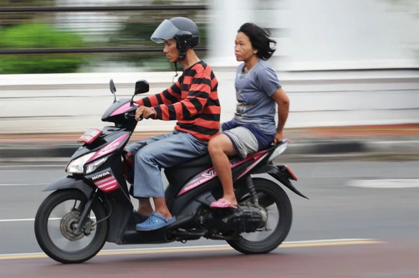 Lika-Liku Jadi Pengendara Sepeda Motor di Indonesia 28