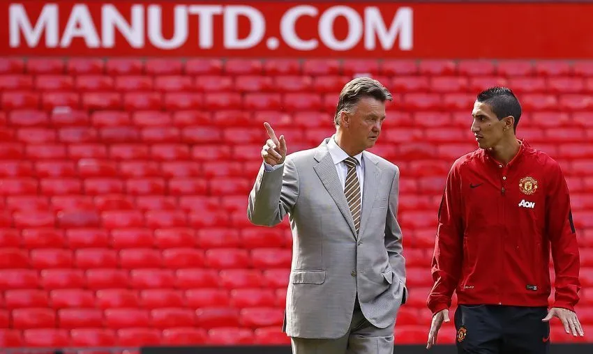 Gegap Gempita dan Getir Hidup Yang Hanya Dirasakan Fans Manchester United 55