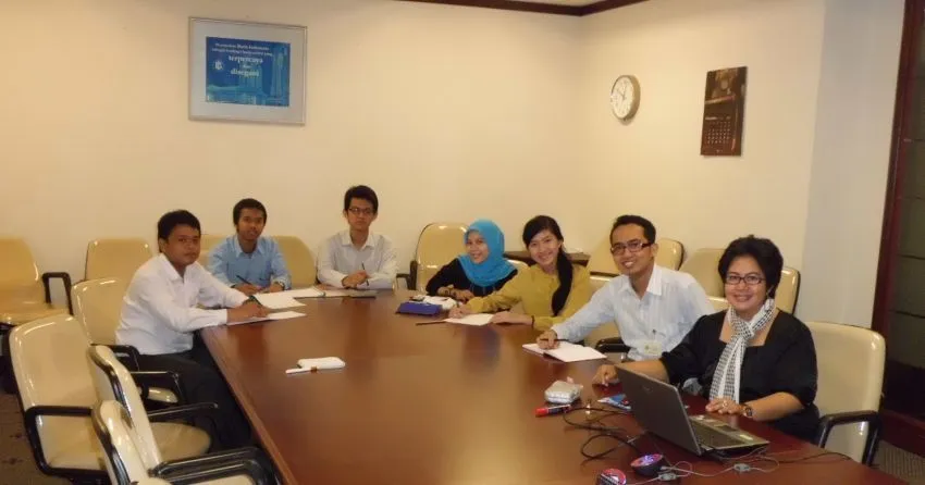 Suka Duka yang Cuma Bisa Dirasakan Oleh Pacar Karyawan Bank 59