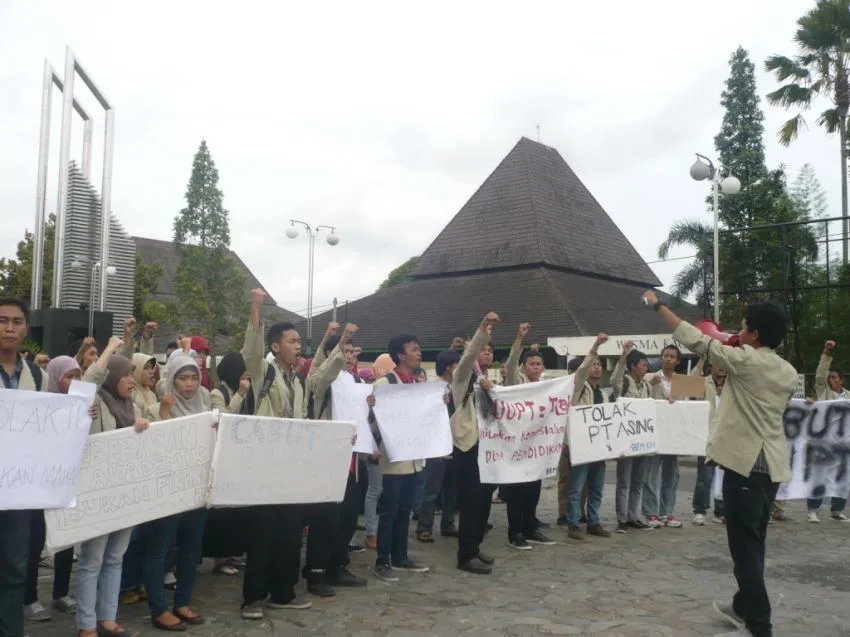 Berbagai Sisi Kehidupan Ini, Cuma Kamu Anak UGM yang Bisa Ngerti! 75