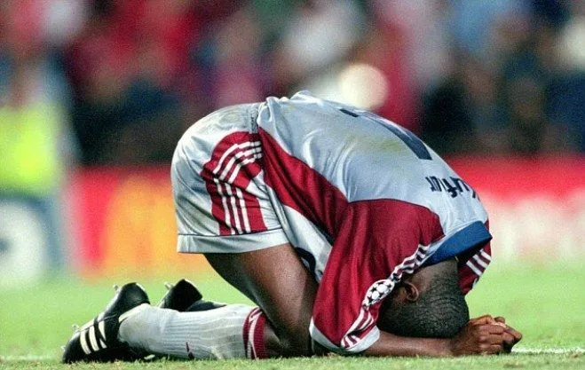 Gegap Gempita dan Getir Hidup Yang Hanya Dirasakan Fans Manchester United 46