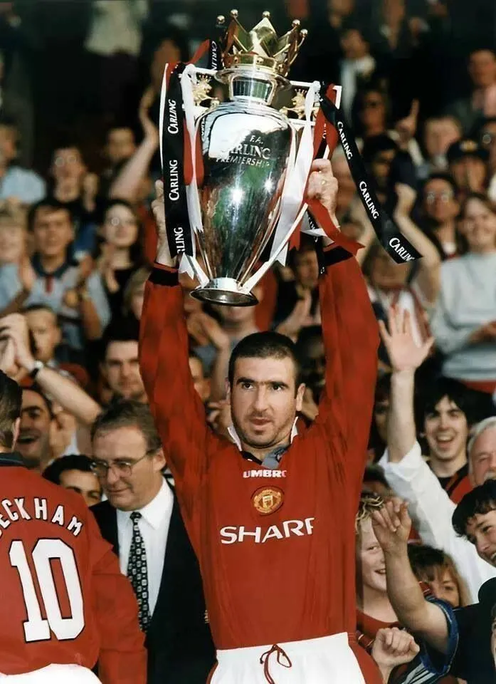 Gegap Gempita dan Getir Hidup Yang Hanya Dirasakan Fans Manchester United 82