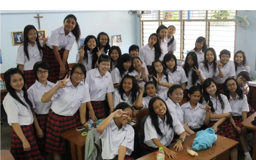 Cerita Kehidupan Cewek-Cewek yang Bersekolah di SMA Khusus Putri 33