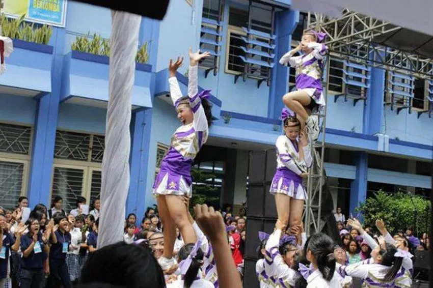 Cerita Kehidupan Cewek-Cewek yang Bersekolah di SMA Khusus Putri 29