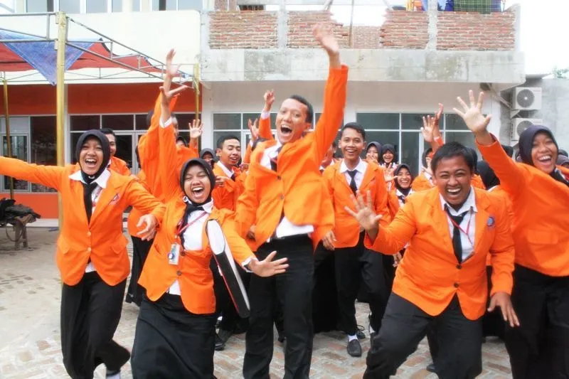 20 Pengalaman Unik dan Membanggakan yang Cuma Bisa Dicicipi Oleh Anak SMK 34