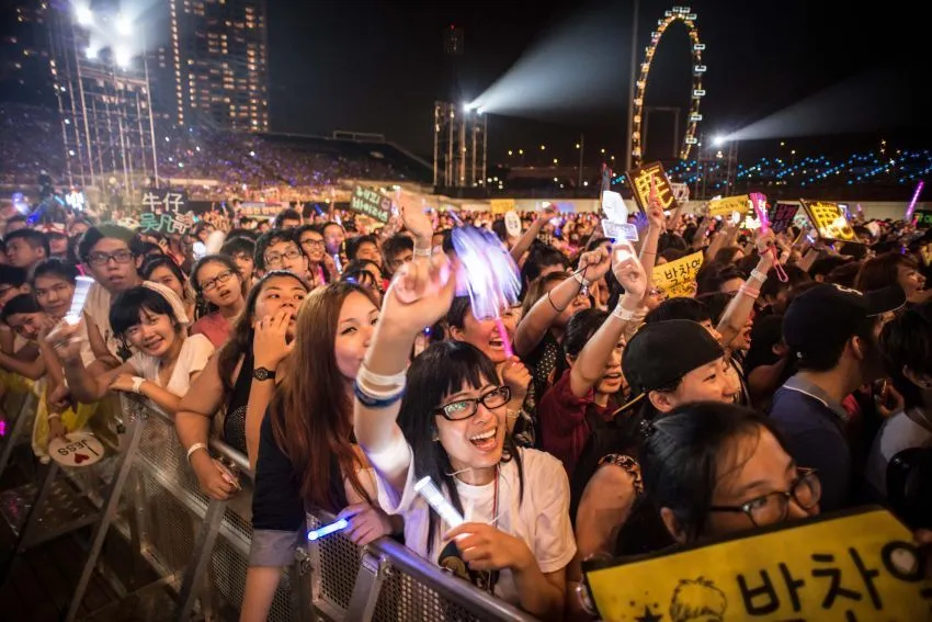 Alasan-Alasan Kenapa Menjadi Fangirl K-Pop Nggak Selalu Berarti Kamu Lebay atau Alay 18