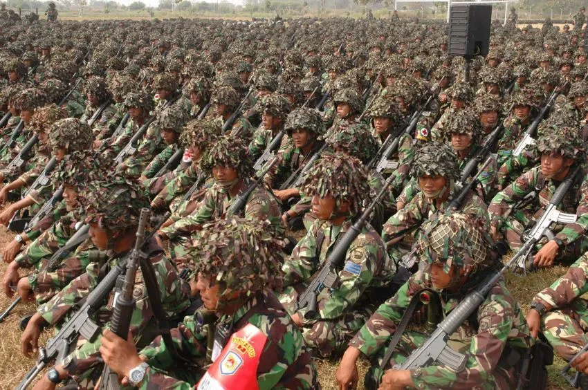Siap Bela Negara? Inilah Prediksi Nasibmu Seandainya Wajib Militer Ada di Indonesia! 29