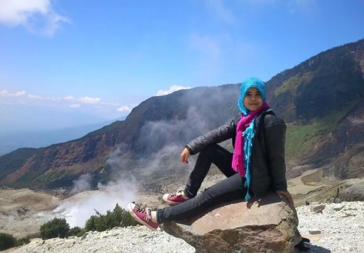 Beginilah Aksi Seru Para Pembaca Hipwee Waktu Mereka Pergi Traveling! 48