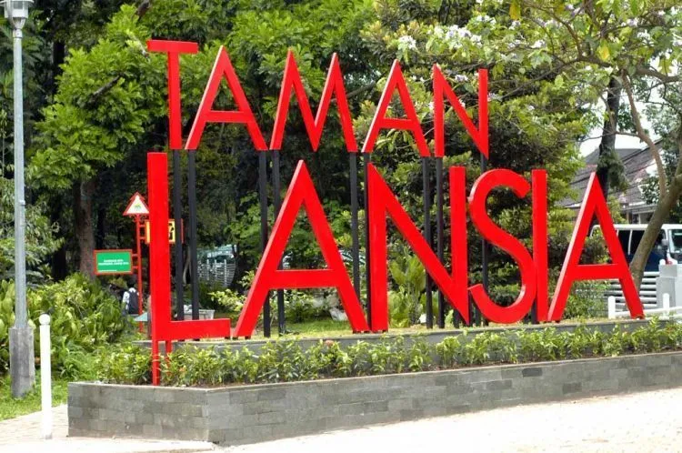 13 Hal Asyik yang Bisa Kamu Lakukan di Bandung 25