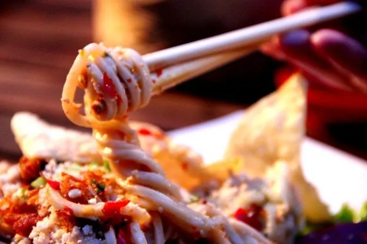 Daftar Kuliner Makanan Pedas di Kota Besar Indonesia. Nampol Banget! 20