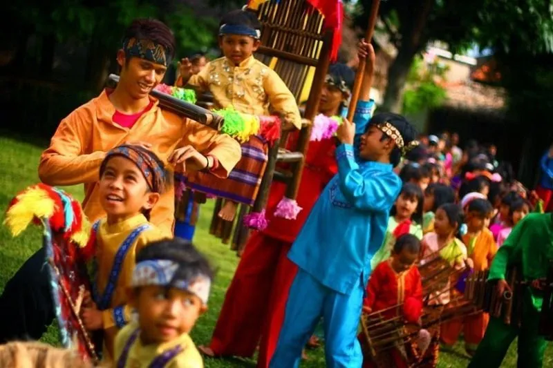 Cuma Urang-urang Sunda yang Paham Ragam Kehidupan Seperti ini! 61