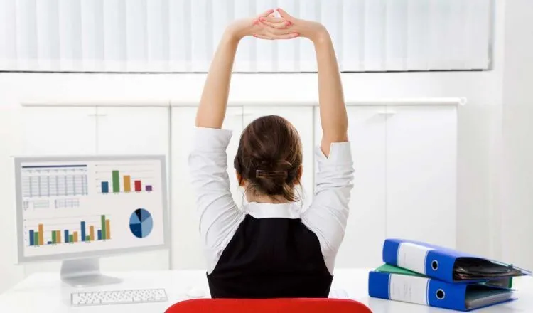 12 Gerakan Stretching Mudah yang Bisa Kamu Lakukan 17