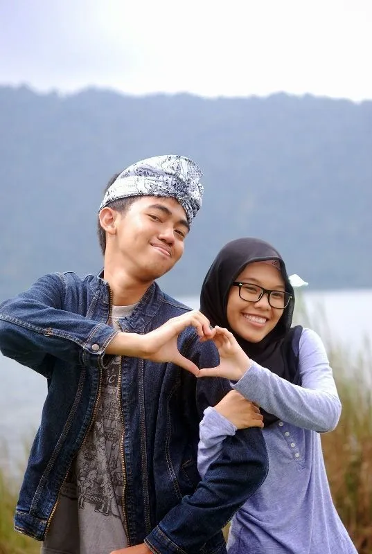 Traveling Bareng Pasangan Itu Menyenangkan. Tapi, Apakah Dia Memang Asyik Diajak Berpetualang? 13