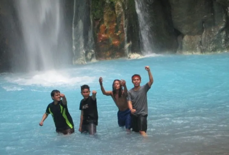 Beginilah Aksi Seru Para Pembaca Hipwee Waktu Mereka Pergi Traveling! 46