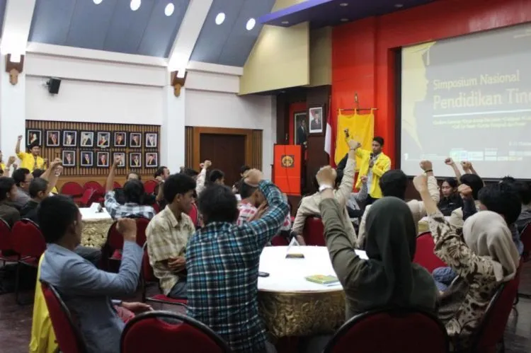 Sebuah Hikayat Anak BEM: Dari Gedung-gedung Kampus Hingga Turun ke Jalanan 41