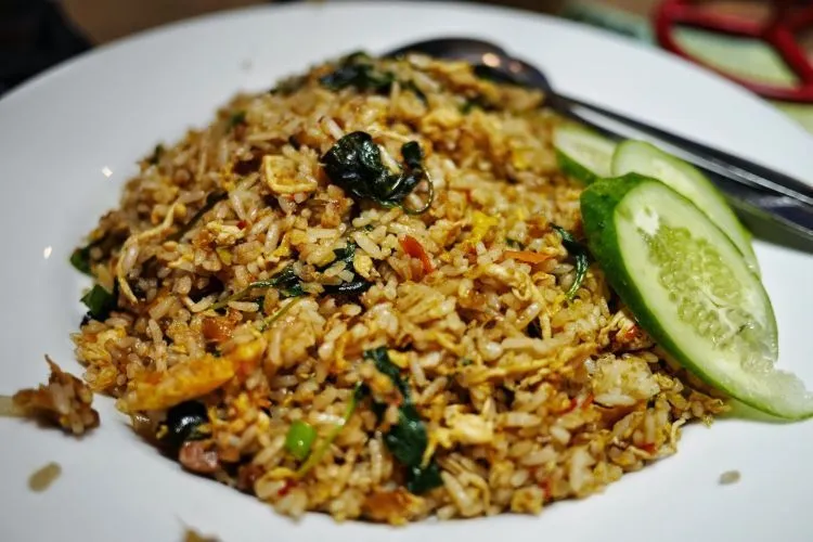 Daftar Kuliner Makanan Pedas di Kota Besar Indonesia. Nampol Banget! 14