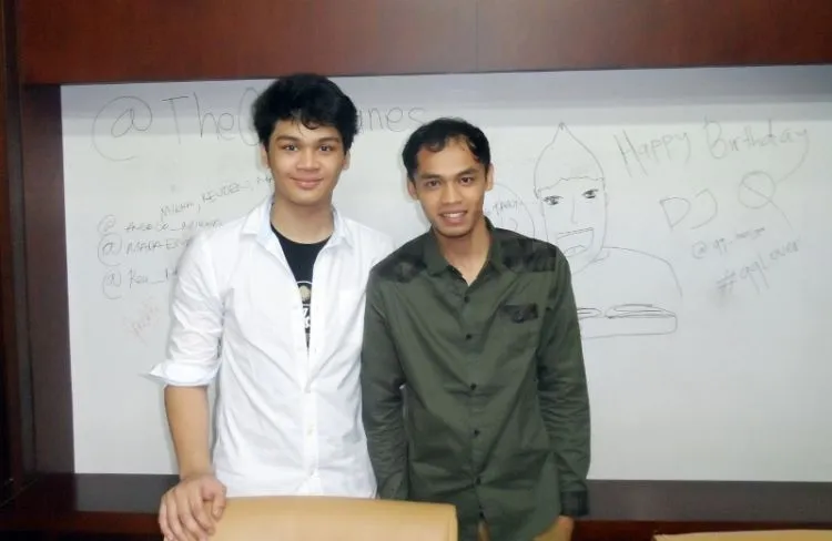 Ini Nih, Jilid II dari Foto-Foto Pembaca Hipwee Bareng Artis! 34
