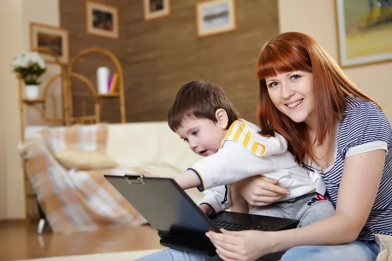 Kenapa Cewek Perlu Bekerja dan Bukan Cuma Jadi Ibu Rumah Tangga? Ini Alasannya! 22