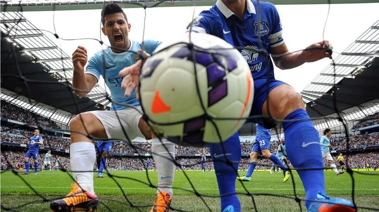 Beragam Hal yang Harus Kamu Pahami Sebelum Memacari Cowok Penggemar Bola 17