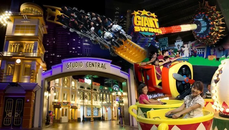 10 Taman Rekreasi di Indonesia yang Nggak Kalah Keren dari Disneyland 18