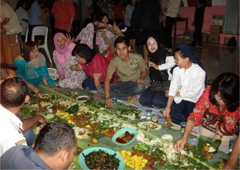 Cuma Urang-urang Sunda yang Paham Ragam Kehidupan Seperti ini! 55