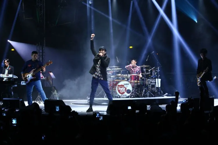 11 Hal yang Membuat Sheila on 7 Tetap Jadi Band Terbaik Sepanjang Masa 20