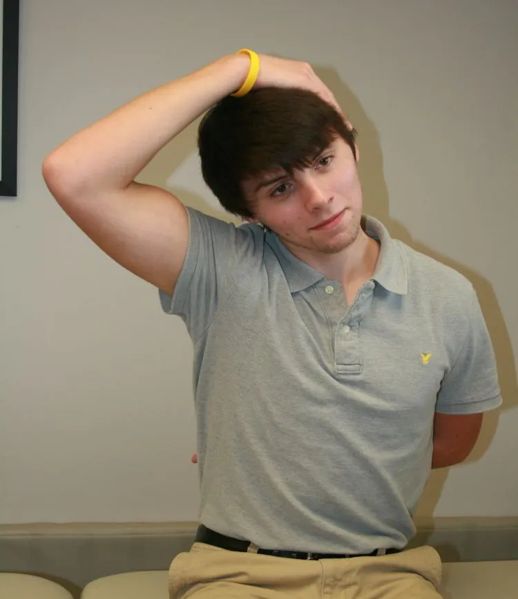 12 Gerakan Stretching Mudah yang Bisa Kamu Lakukan 19