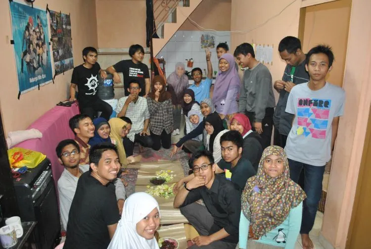 7 Faedah Dari Nongkrong dan Kumpul Bareng Teman Untuk Kesuksesanmu 10