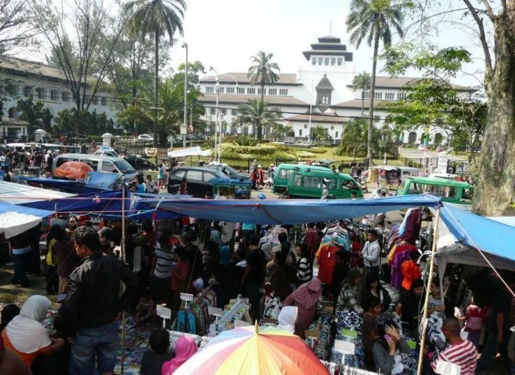 Secuil Kenangan yang Membuatmu Selalu Rindu Bandung 60