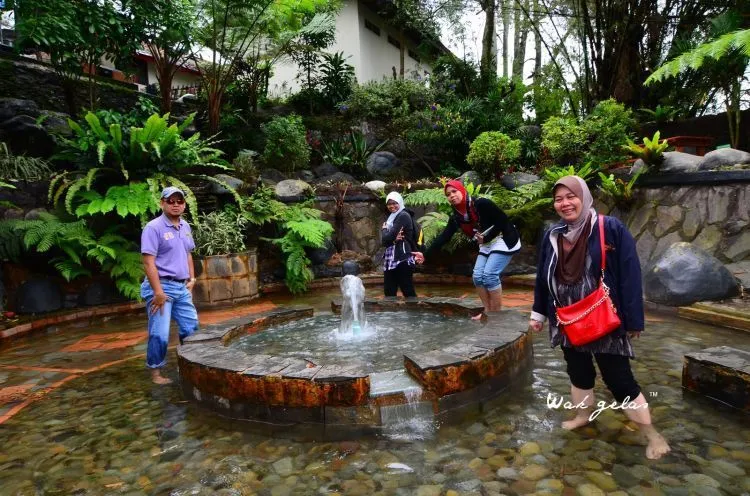 Sebagai Anak Berbakti, Kamu Harus Ajak Ibumu Pergi ke Tempat-Tempat Menawan Ini! 12