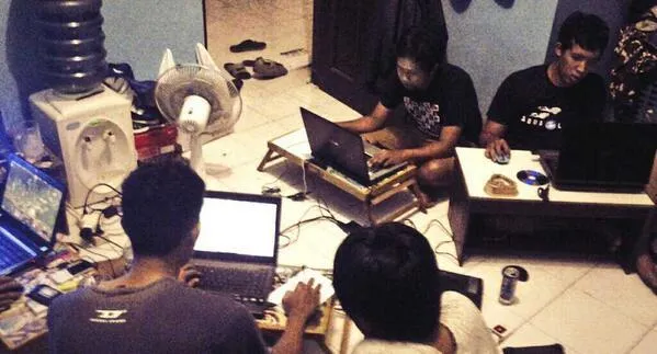Punya Pacar yang Hobi Main DotA? Ini 15 Strategi Supaya Hubunganmu Awet-Awet Saja 22