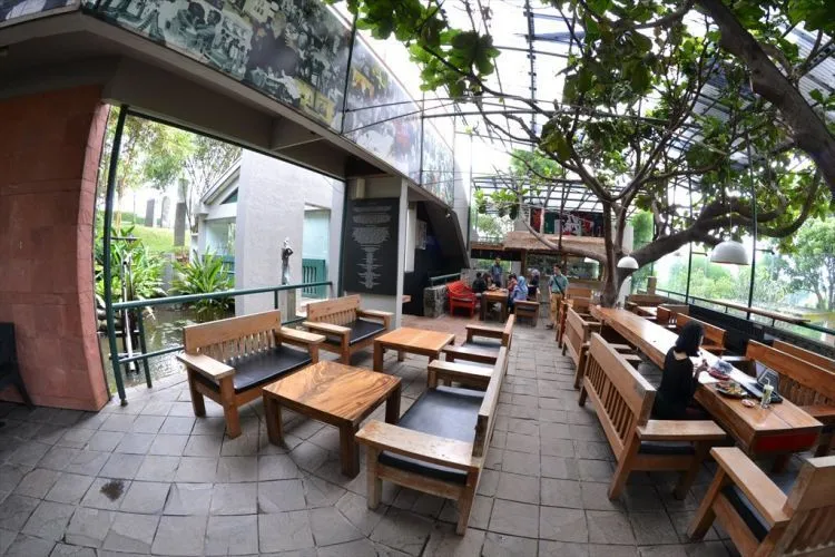 Secuil Kenangan yang Membuatmu Selalu Rindu Bandung 55