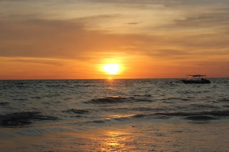 Dari Toraja Ke Tanjung Bira -- Menjemput Senja di Pantai Surga 20