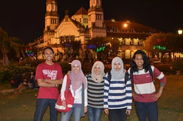 10 Ide Traveling Sederhana Buat Para Jomblo di Malam Minggu 14