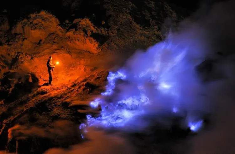 Kawah Ijen & Baluran: Menikmati Pesona Api Biru dan Afrika Ala Jawa Timur 14