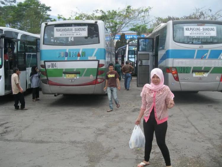 Jalan-Jalan ke Green Canyon, Pangandaran, dan Batu Karas dengan 800 Ribuan 10