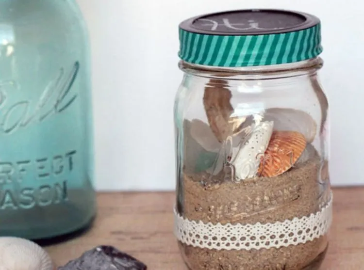Buat Kamar Kostmu Lebih Cantik dengan Botol Selai Bekas dan Sedikit Kreativitas! 15