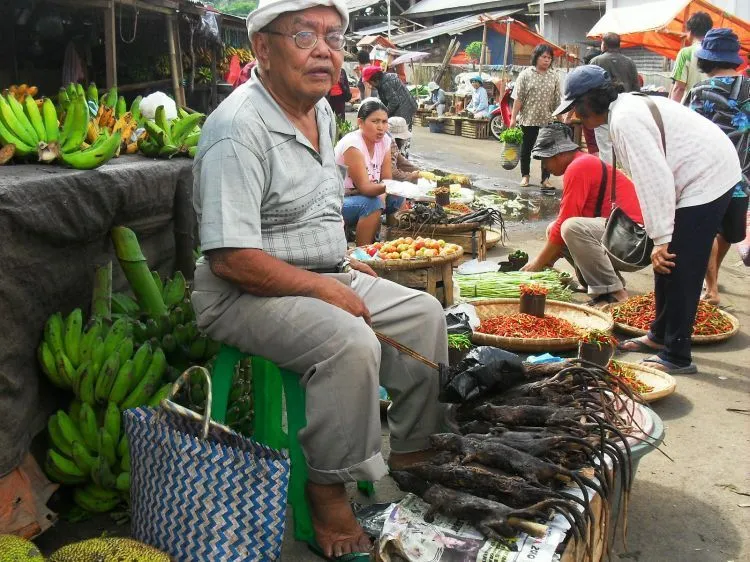 12 Pasar Unik Dari Berbagai Daerah yang Menunjukkan Betapa Kayanya Negeri Kita 13