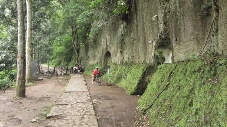 Daftar Objek Wisata di Bandung, Menyusuri Sisi Lain Kota Kembang 43