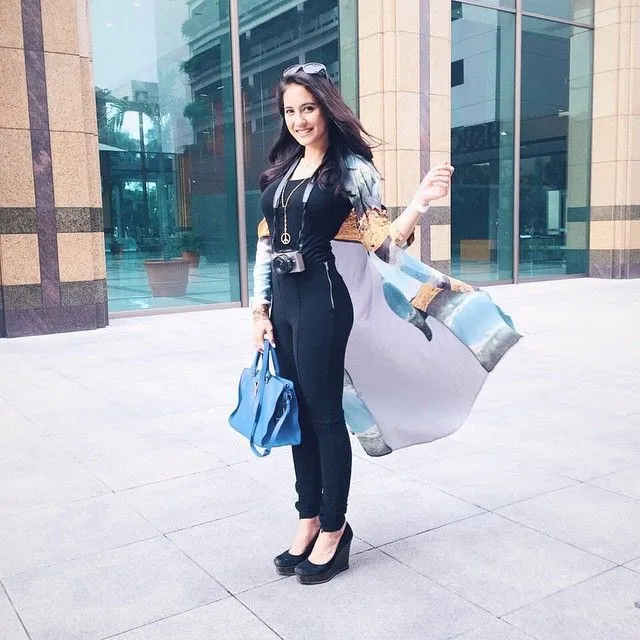 Foto-foto Unik dan Lucu dari Selebriti Tanah Air yang Lagi Liburan 22